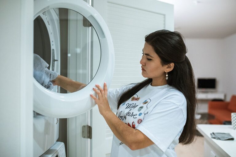 Practical Tips for Caring for Your Clothes to Make Them Last Longer