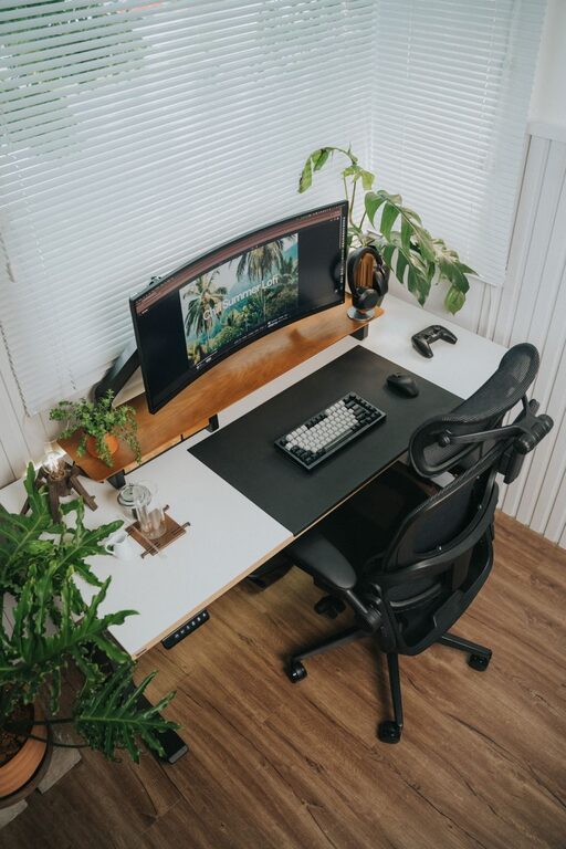 Essential Desk Setup Tips for Focus and Comfort