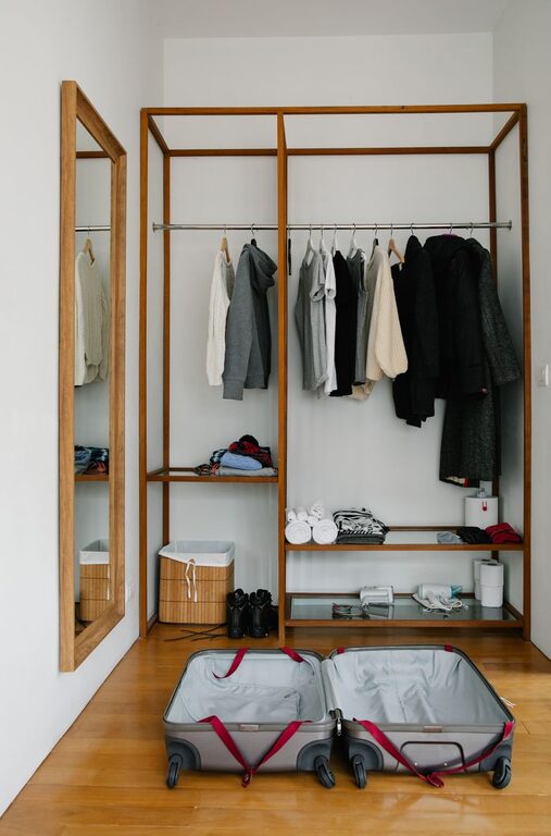 How to Store Seasonal Clothes Efficiently for a Clutter-Free Home